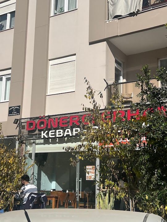 Dönerci Erhan Usta kebap pide ve lahmacun salonu