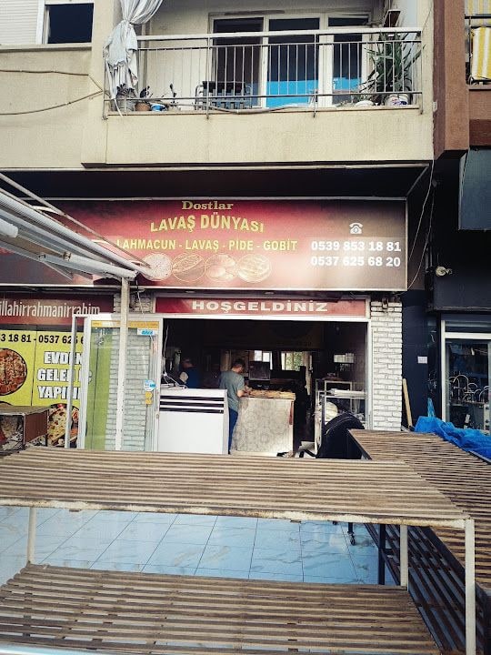 DOSTLAR LAVAŞ DÜNYASI