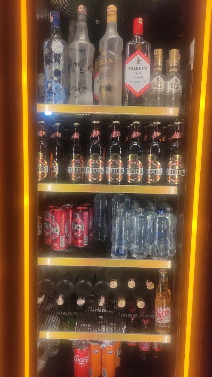 DOSTLAR PUB