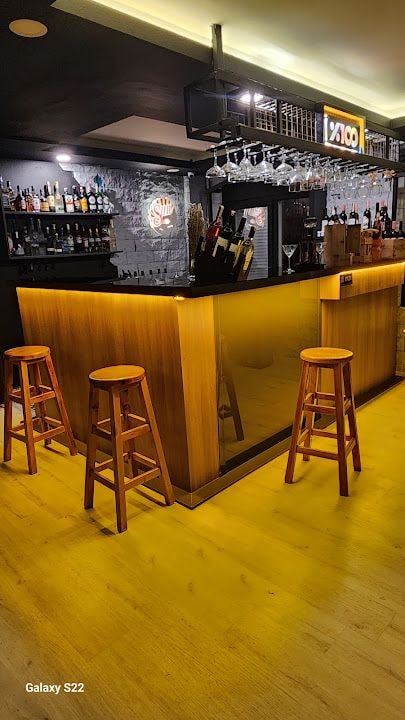 Dreams Cocktail Bar