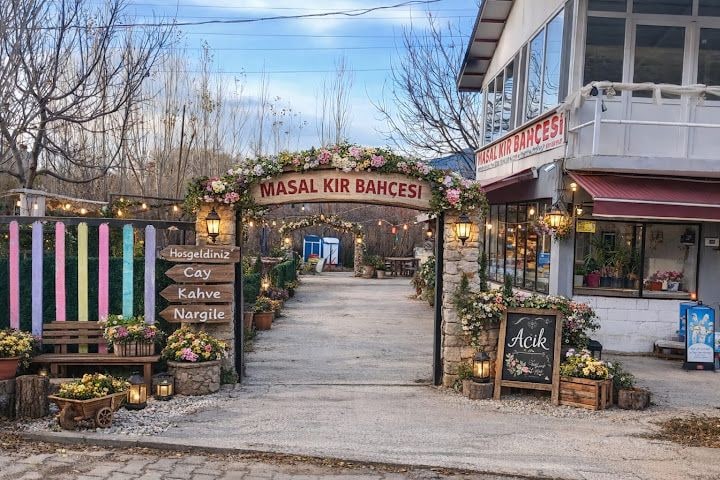 Düden Masal Kır Bahçesi