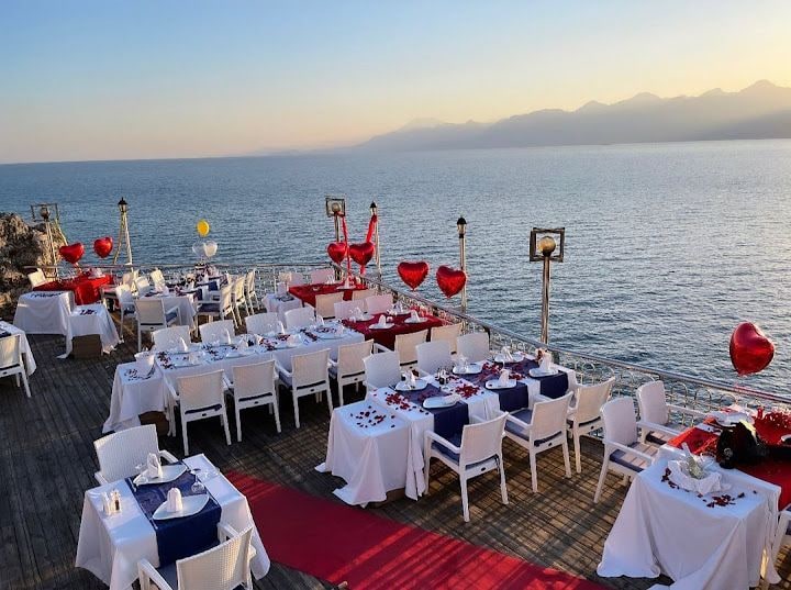 Edalya Cafe & Restaurant