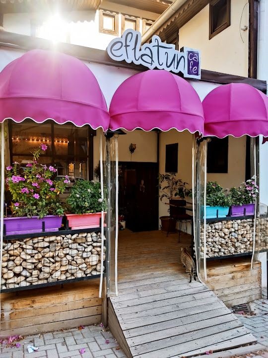 Eflatun cafe