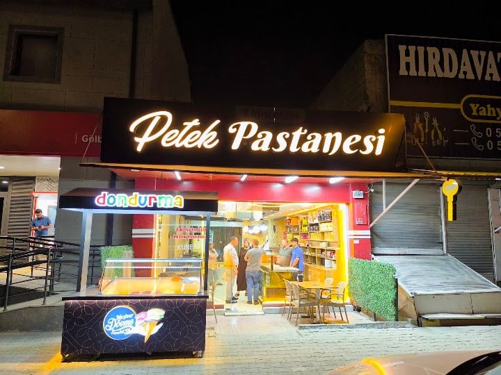 Ekincioğlu Petek Pastanesi