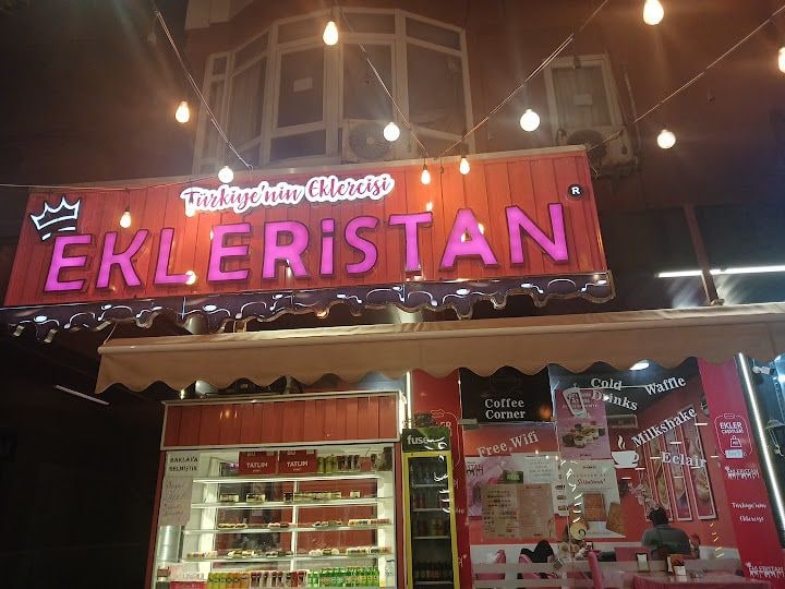 Ekleristan Konaklı