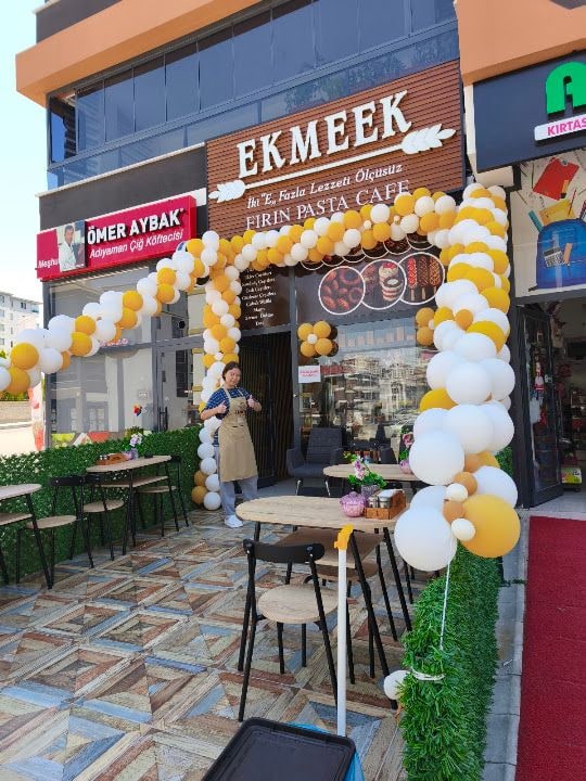 Ekmeek – Fırın Pasta Cafe