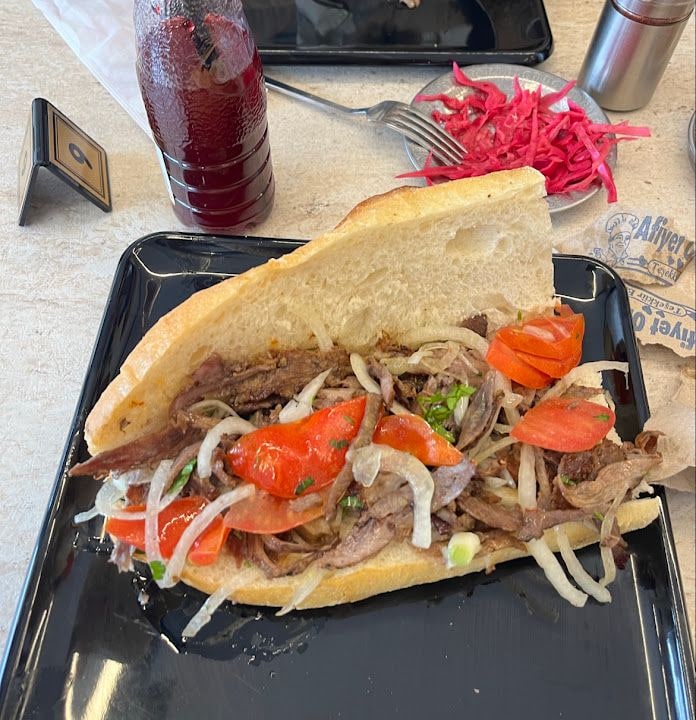 Ekmek Teknesi Tavuk Döner