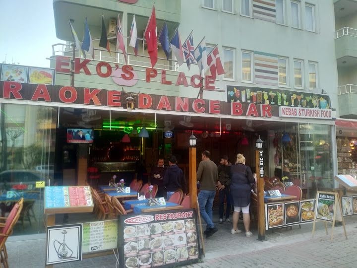 Eko's Place Karaoke Dans Bar Restaurant