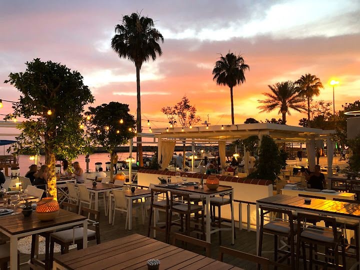 Elia Restaurant & Lounge