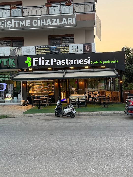 Eliz Pastanesi