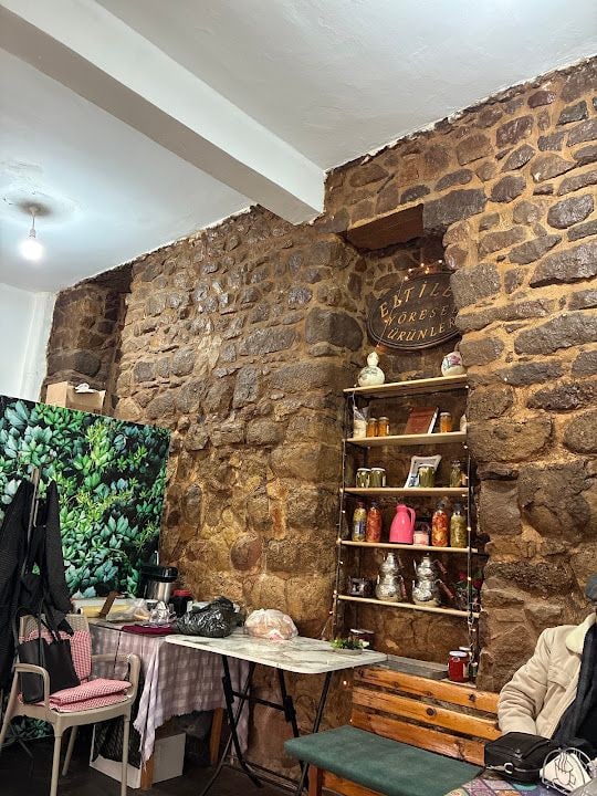 Eltiler Bazlama Gözleme