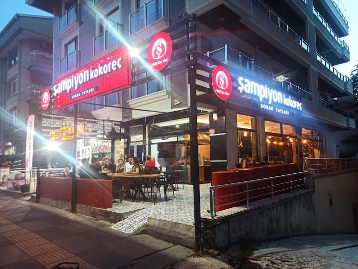 Emek 8 Şampiyon Kokoreç