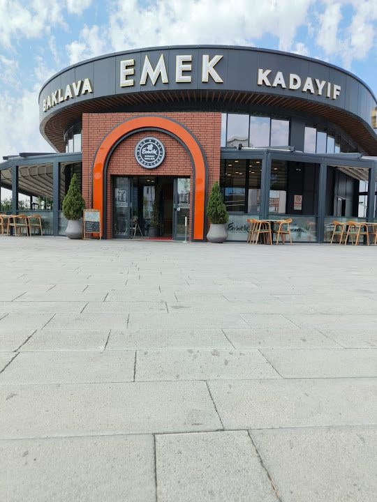 Emek Kadayıf Baklava (arasta Şube)