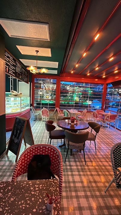 Emilee Bakery & Patisserie Aydın