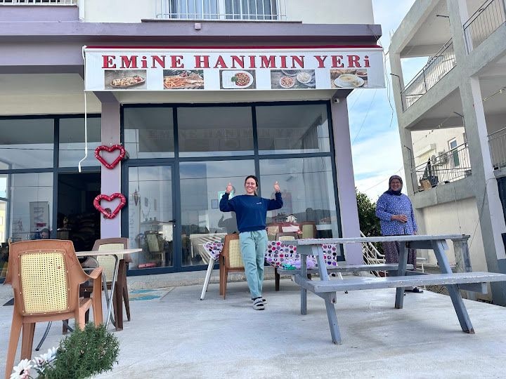 Emine Hanımın Yeri Köy Kahvaltısı ,Sulu yemek (kuru fasülye ,nohut ,çorba ,pilav)