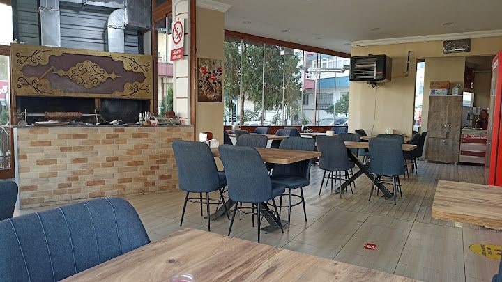 Emrah Usta Erzurum Oltu Cağ Kebap