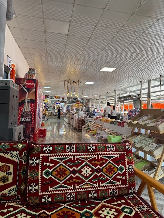 En İyi Sucuk Ekmek Etmola