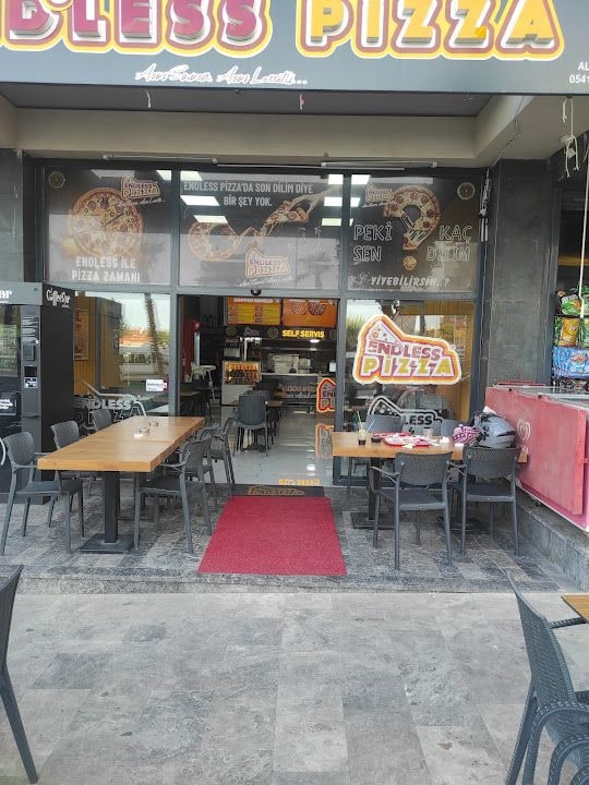 Endlees Pizza (sur Cadde)