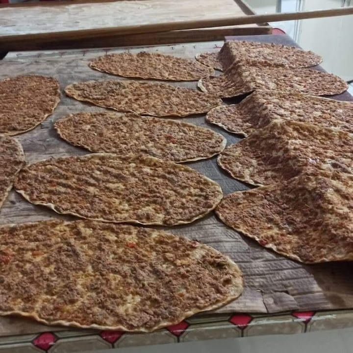 Erdoğan Pide Ve Lahmacun Salonu Çay Afyonkarahisar