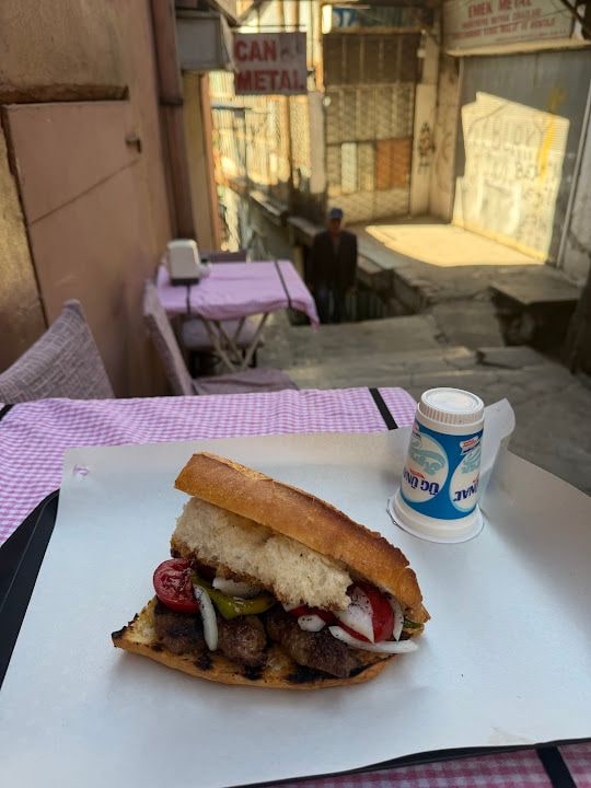 Eren Piknik (köfteci Yusuf)