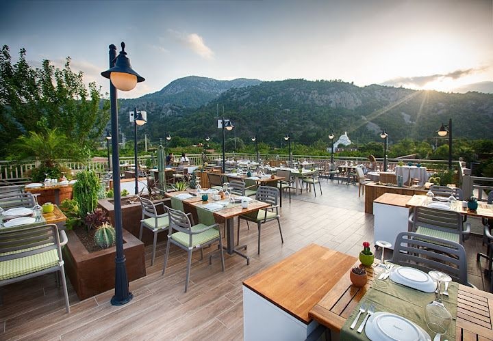 Erizo Gastro & Bar
