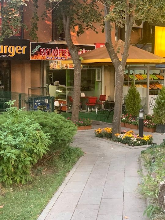 Esat Köfte Antrikot Kokoreç Bilkent