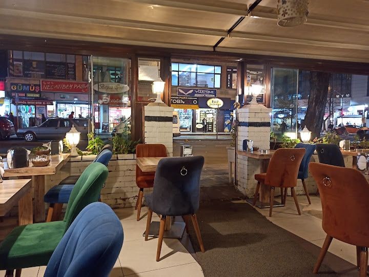 Esat Simit Center