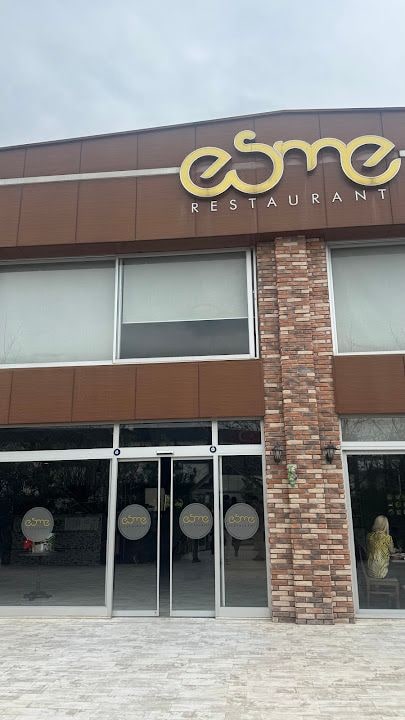Esme Restaurant