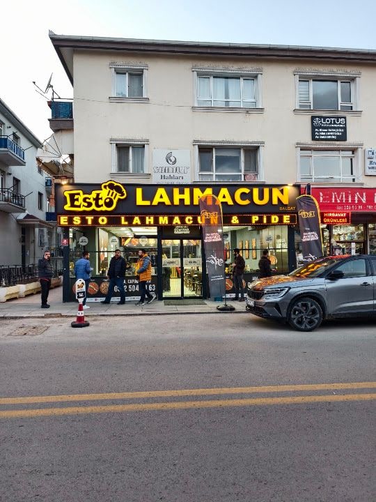 Esto Lahmacun