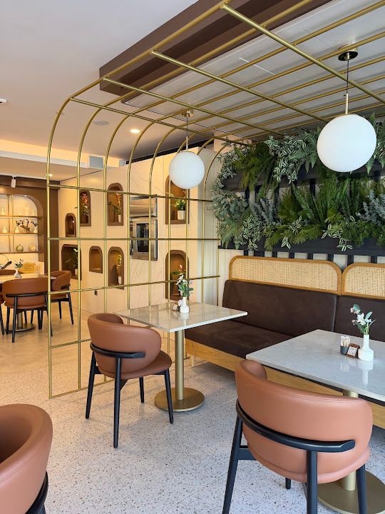 Ev's Artisan Bakery & Coffee