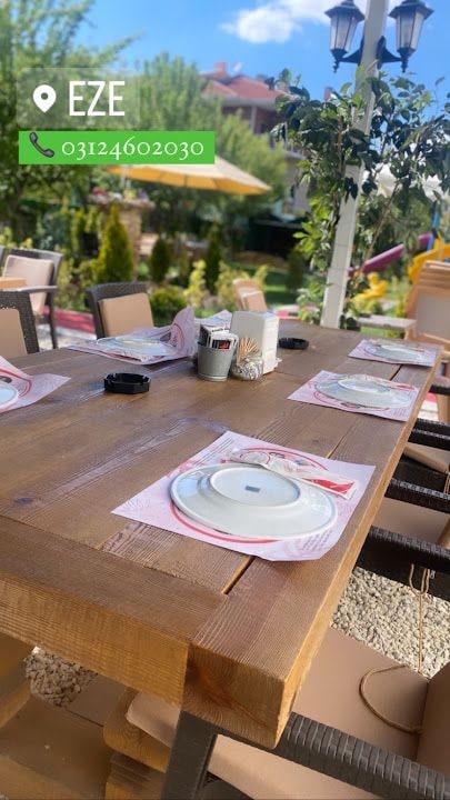 Eze restaurant garden