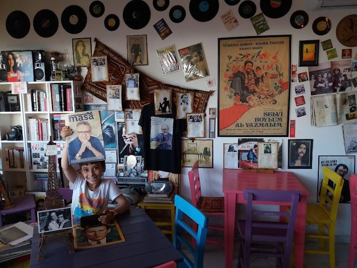 Ezgili Düşler Cafe / Çay Kahve Müzik Afiş Dergi Poster Plak Kadet Cd