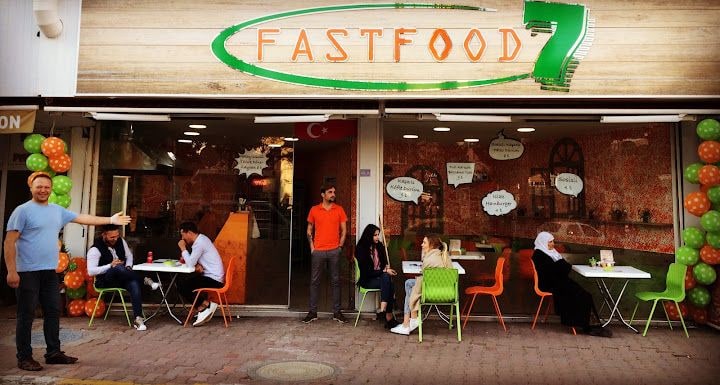 FAST FOOD 7