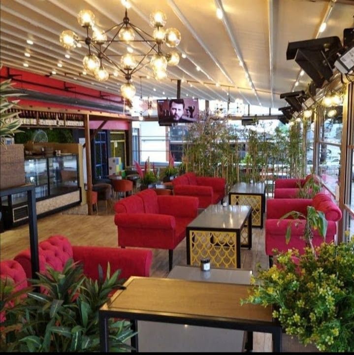 Fi Bistro & Cafe