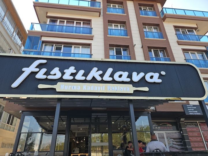 FISTIKLAVA BURMA KADAYIF BAKLAVA