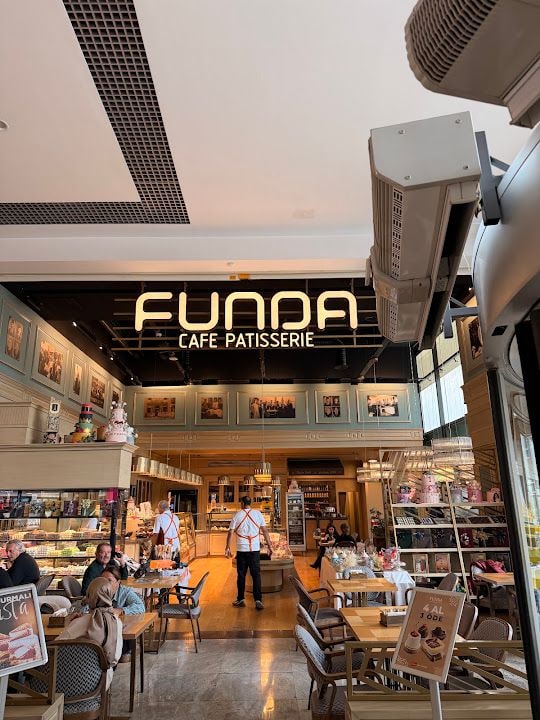 FUNDA CAFE & PATİSSERİE