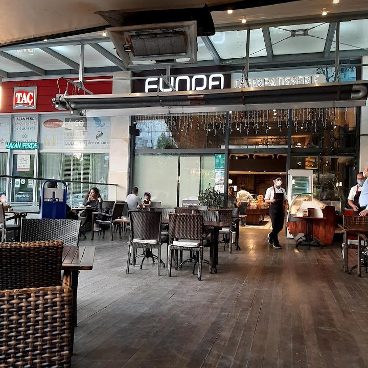 Funda Cafe&patısserıe Yaşam Kent