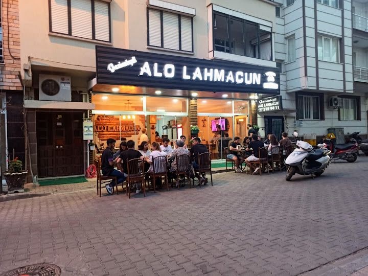 G.antepli Alo Lahmacun