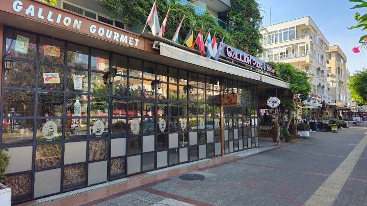 Gallion Restaurant