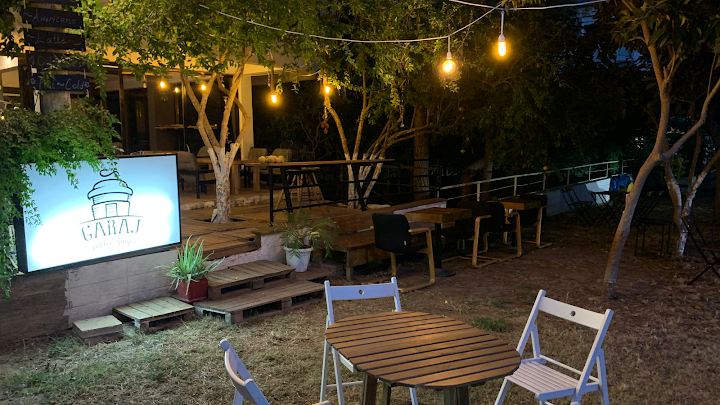 Garaj Coffee Shop