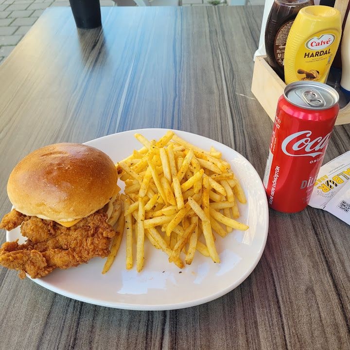 Gargi Burger / Fried Chicken Adana