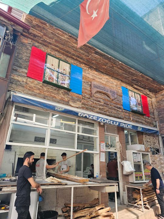 Gazezoğlu Pide