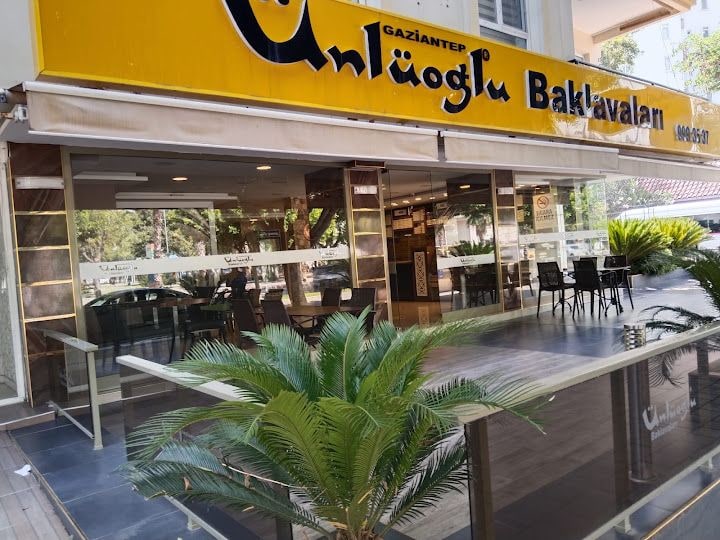 Gaziantep Ünlüoğlu Baklavaları - Uncalı