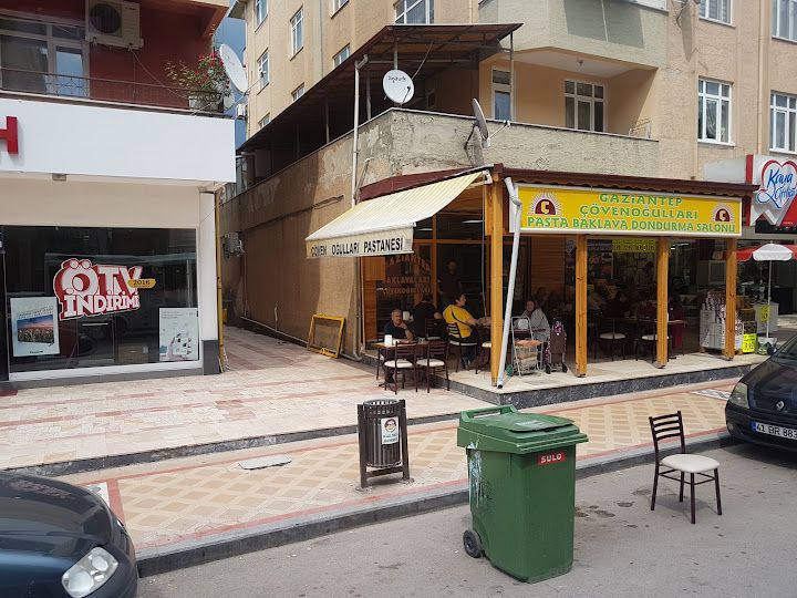 Gaziantepli Çövenoğulları Baklava Salonu