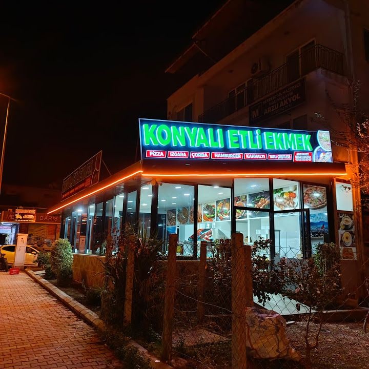 Gazipaşa Konyalı Etli Ekmek