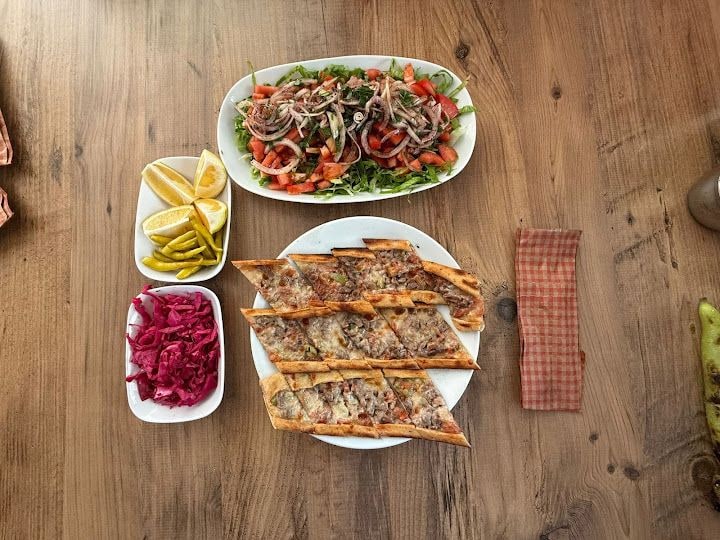 Gebizli etli pide