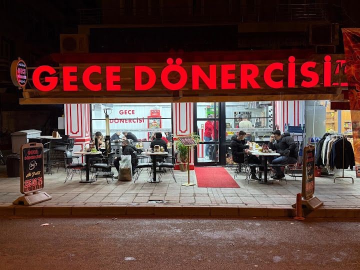 Gece Dönercisi