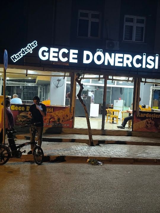 Gece Dönercisi | Kardeşler Döner Ceyhan