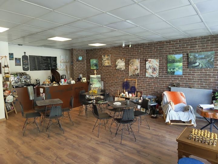 GemsArt Café-Galery