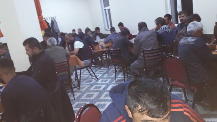 Genclik Kiraathanesi